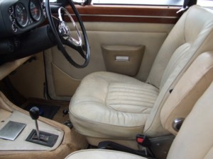 Rover p5b interior finished.